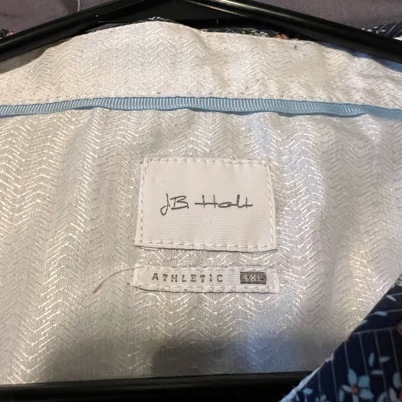 Worn ONCE JB Holt men’s casual button up shirt. Great for summer. - Picture 3 of 7